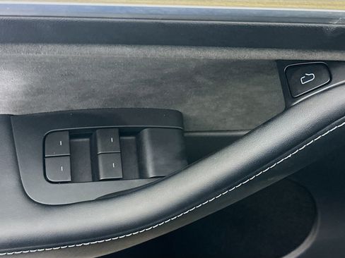 Used 2023 Tesla Model Y Long Range image 15