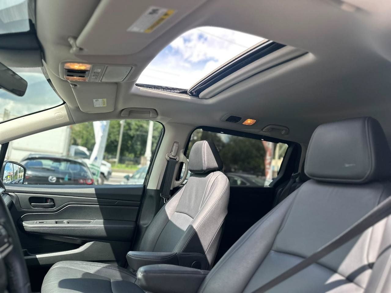 Used 2025 Honda Odyssey EX-L image 16