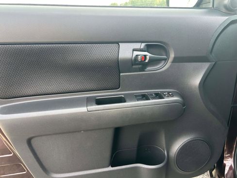 Used 2008 Scion xB image 12