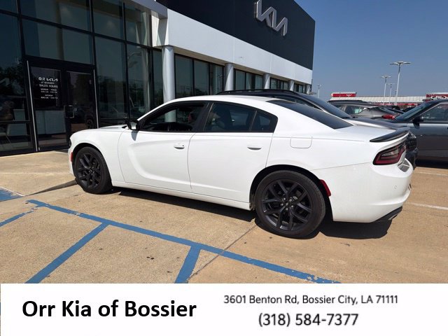 Used 2019 Dodge Charger SXT w/ Plus Group RWD image 7