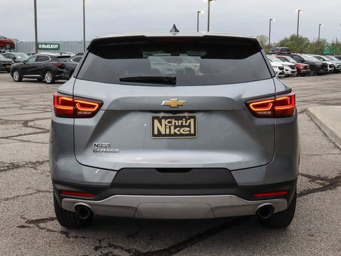 Used 2025 Chevrolet Blazer LT FWD image 5
