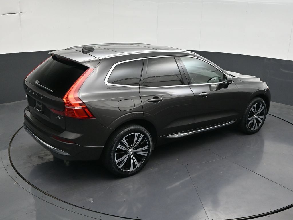 Certified 2023 Volvo XC60 B5 Plus AWD/4WD image 20