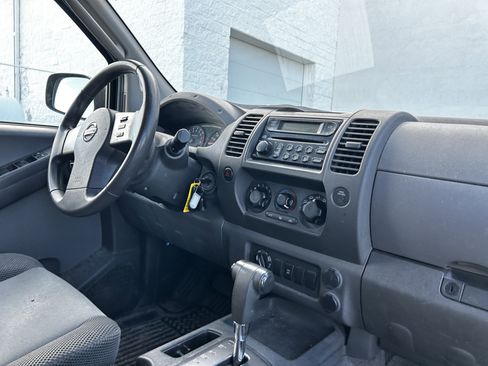 Used 2006 Nissan Xterra S w/ (U01) Utility Pkg image 14