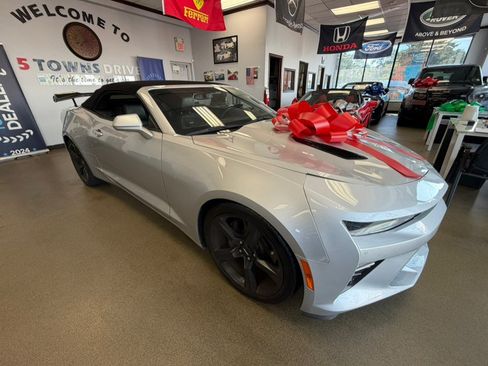 Used 2018 Chevrolet Camaro SS RWD image 54