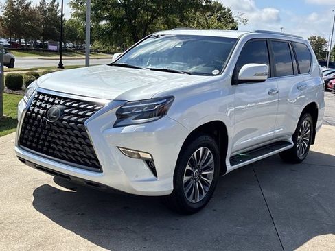 Used 2022 Lexus GX 460 Luxury w/ Off Road Package AWD/4WD image 11