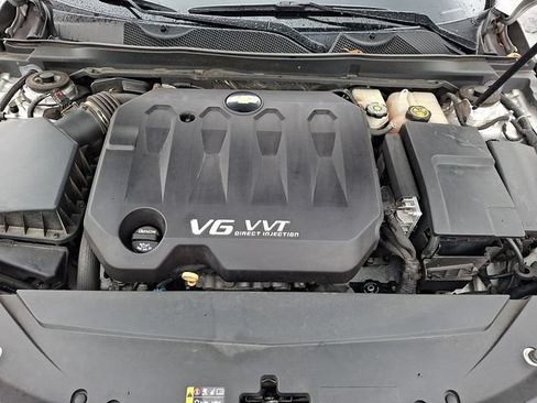 Used 2017 Chevrolet Impala LT FWD image 33