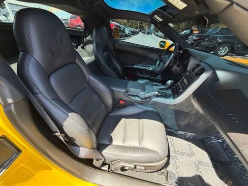 Used 2007 Chevrolet Corvette Coupe w/ Preferred Equipment Group RWD image 32