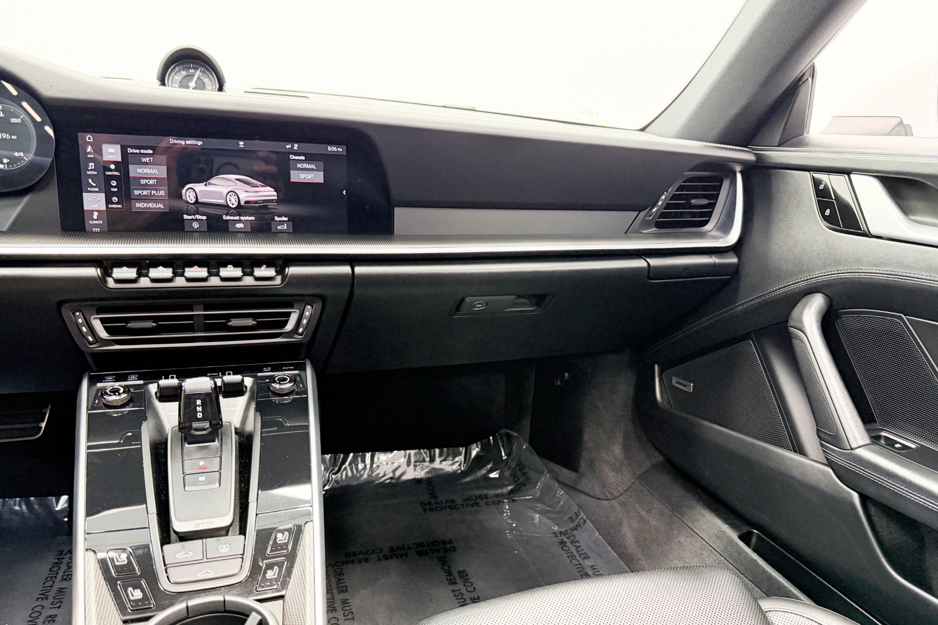 Used 2020 Porsche 911 Carrera 4S AWD/4WD image 17