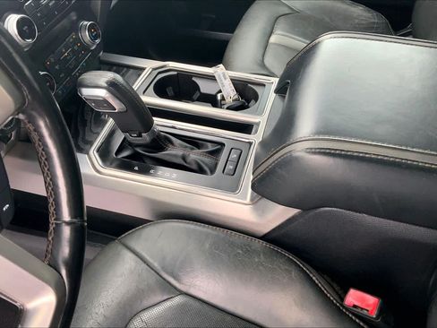 Certified 2019 Ford F150 Platinum w/ Equipment Group 701A Luxury AWD/4WD image 17