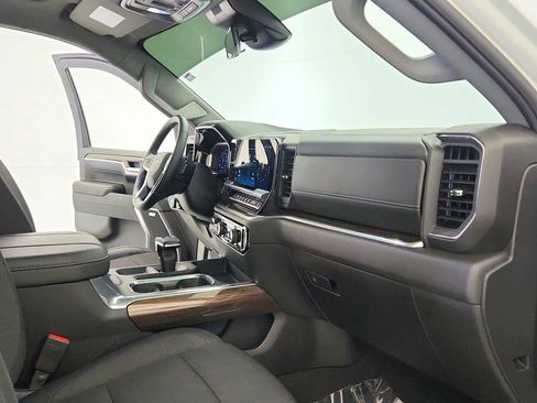 Used 2026 Chevrolet Silverado 1500 RST w/ Convenience Package II AWD/4WD image 32