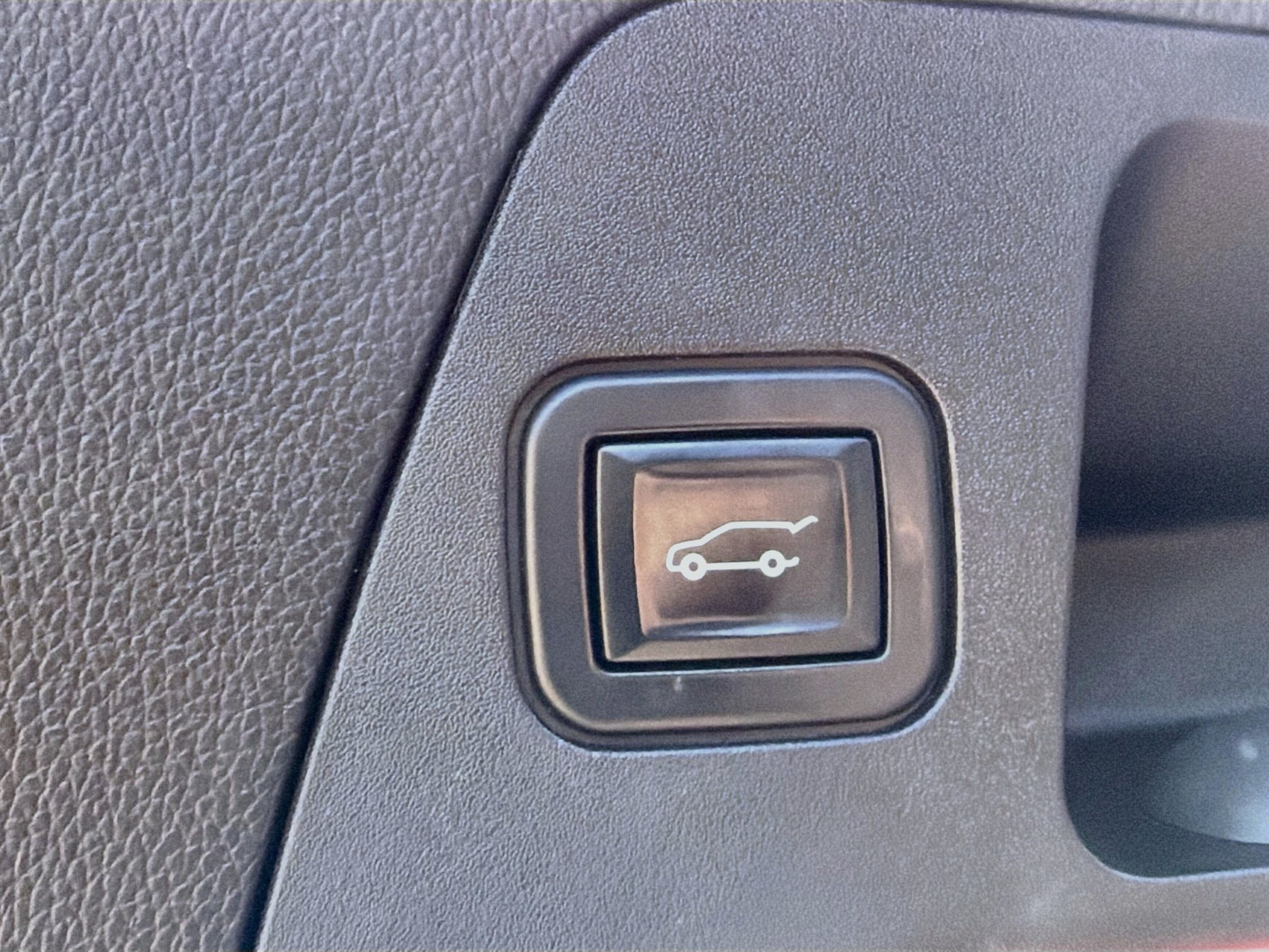 Used 2020 Buick Envision Premium AWD/4WD image 29