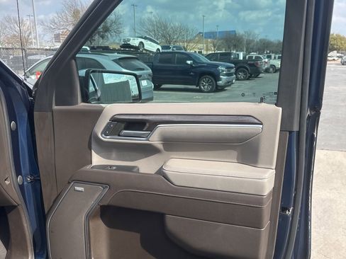 Used 2022 Chevrolet Silverado 1500 LTZ w/ LTZ Convenience Package II image 20