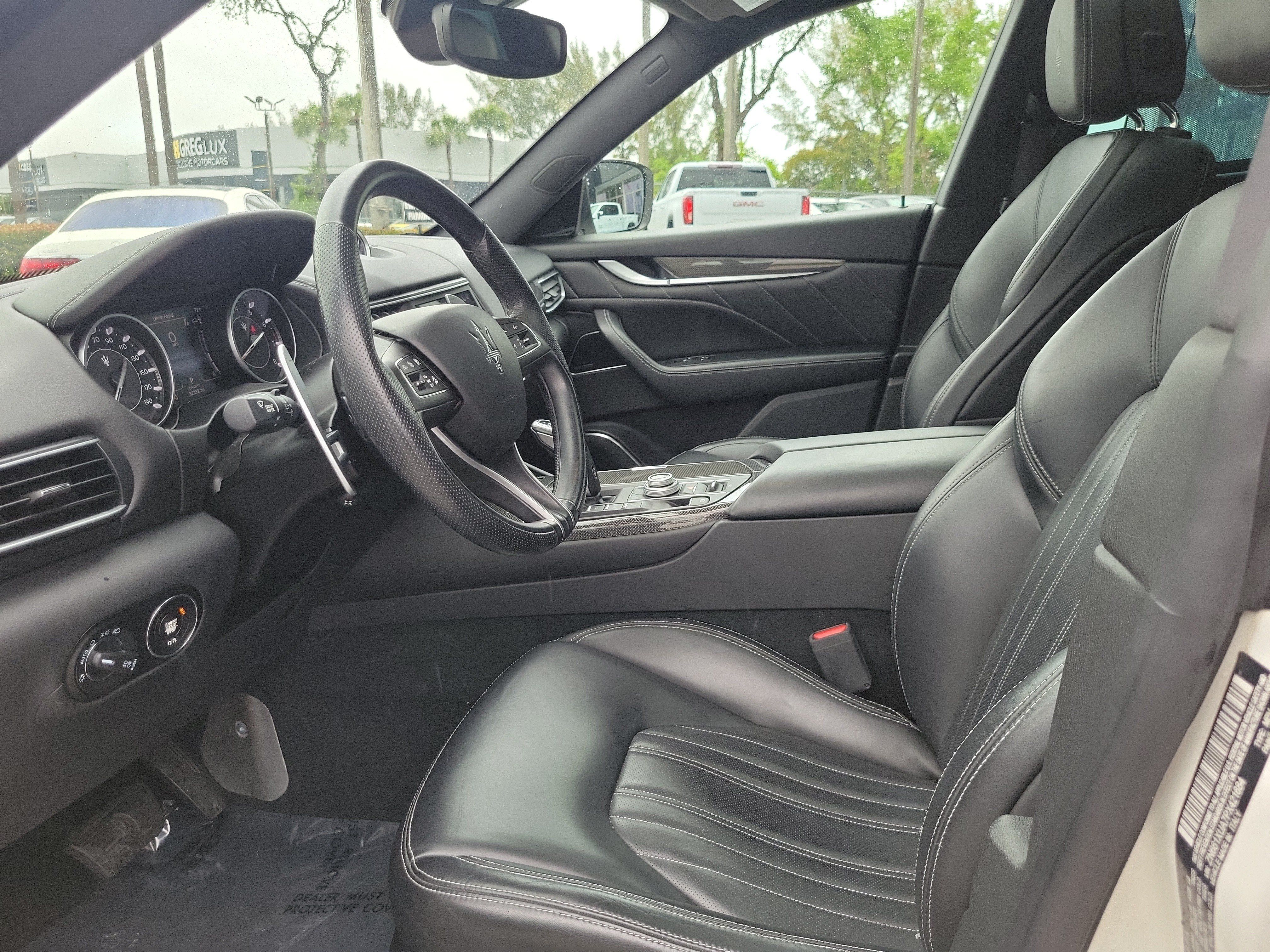 Used 2023 Maserati Levante GT AWD/4WD image 13
