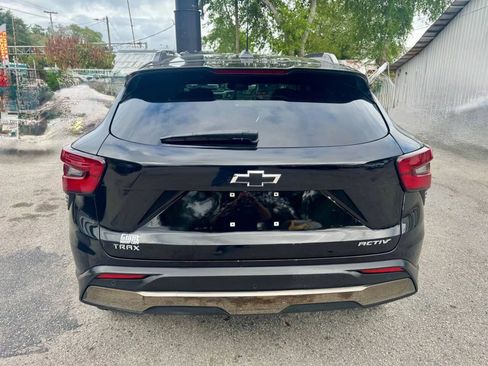 Used 2025 Chevrolet Trax ACTIV w/ Driver Confidence Package image 9