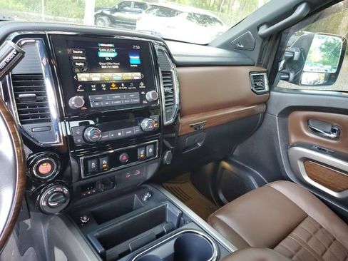 Used 2021 Nissan Titan Platinum Reserve w/ Moonroof Package image 28