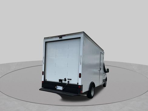 Certified 2022 Ford Transit 350 DRW RWD image 12