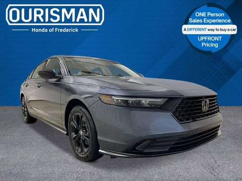 New 2025 Honda Accord SE image 1