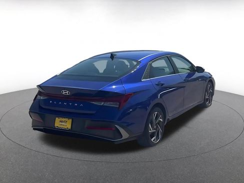 Used 2025 Hyundai Elantra SEL FWD image 15
