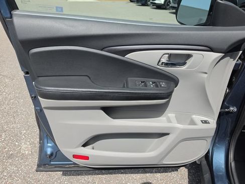 Used 2017 Honda Pilot EX-L image 18