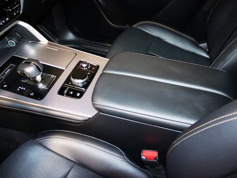 Used 2025 MAZDA CX-70 Plug-In Hybrid w/ Premium Pkg image 36