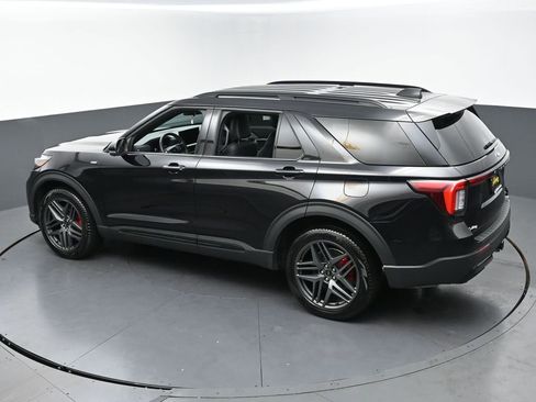 Used 2025 Ford Explorer ST-Line w/ ST-Line Street Pack AWD/4WD image 45