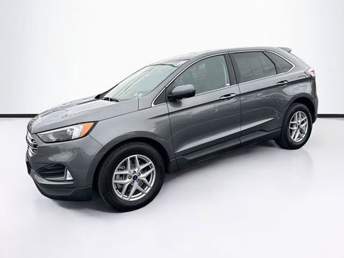Certified 2022 Ford Edge SEL w/ Convenience Package AWD/4WD image 3