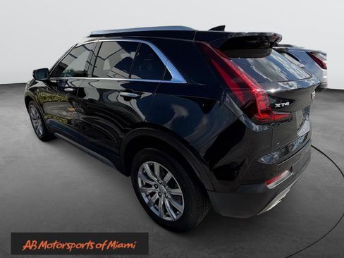 Used 2023 Cadillac XT4 Premium Luxury FWD image 3