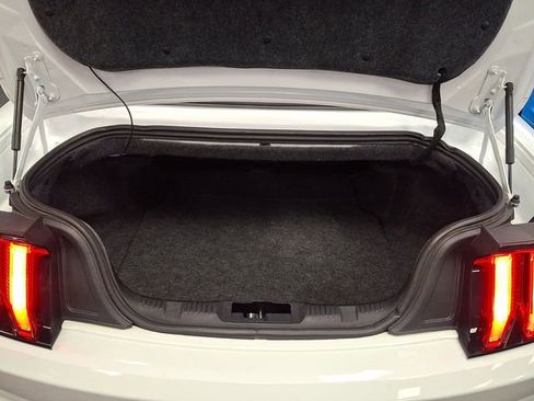 Used 2021 Ford Mustang Premium RWD image 28