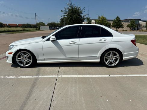 Used 2013 Mercedes-Benz C 300 4MATIC Sedan image 8