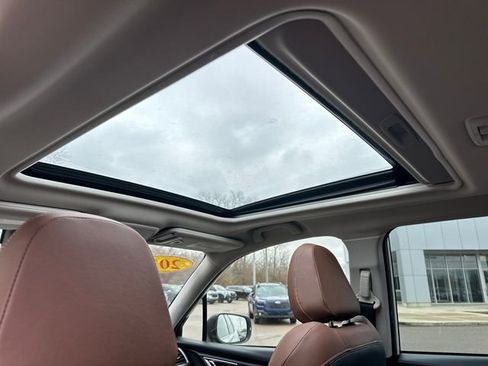 Used 2022 Subaru Forester Touring w/ Popular Package #2 image 19