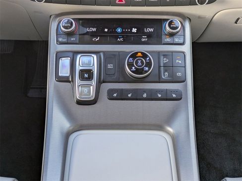 Used 2023 Hyundai Palisade Calligraphy image 20