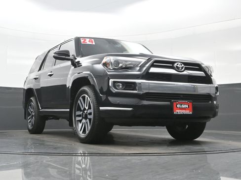 Used 2024 Toyota 4Runner Limited image 27