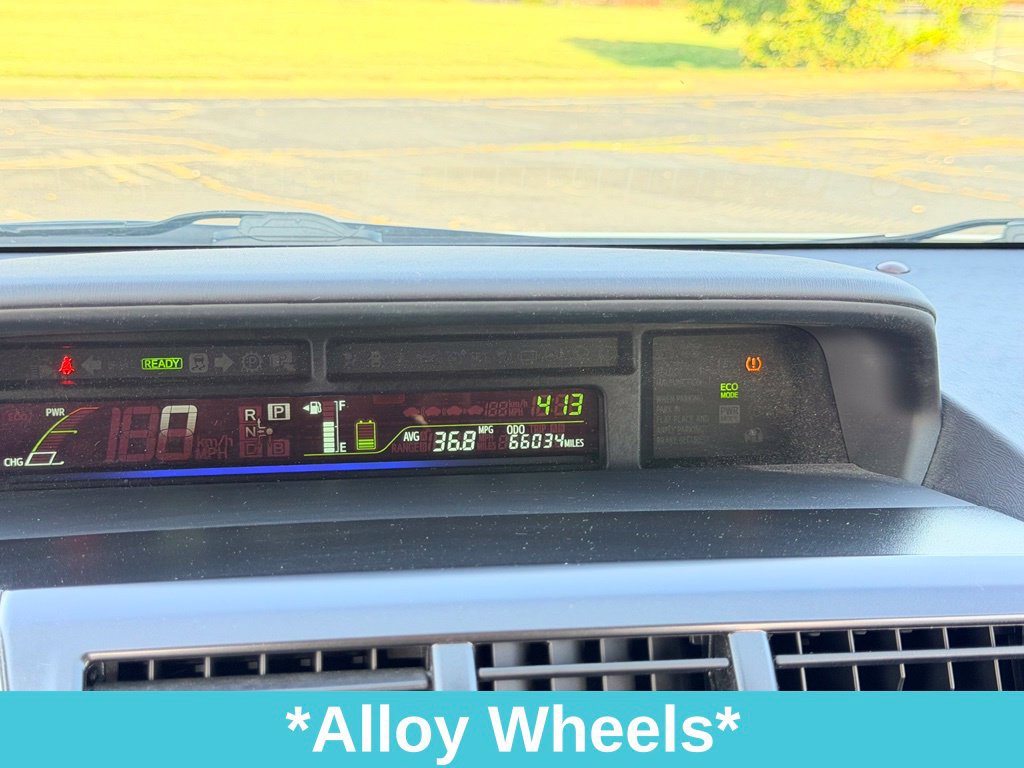 Used 2014 Toyota Prius V Three FWD image 20