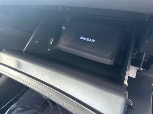Used 2019 Nissan Rogue SV AWD/4WD image 39