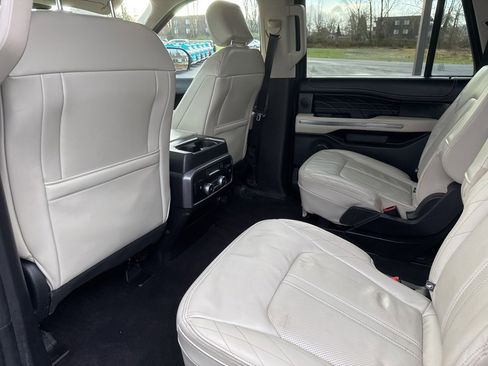 Used 2021 Ford Expedition Max Platinum image 18