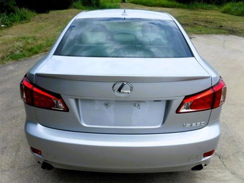 Used 2011 Lexus IS 250 w/ Premium Pkg Value Edition RWD image 16