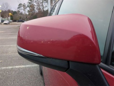 Used 2023 Toyota Corolla Cross XLE image 12