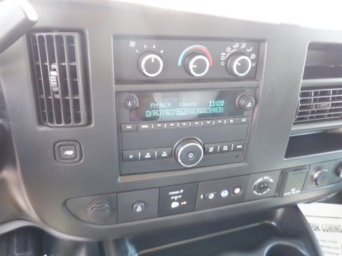 Used 2020 Chevrolet Express 3500 w/ Power Convenience Package RWD image 16