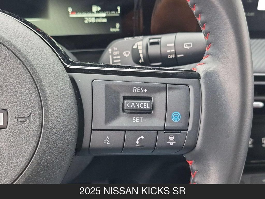 Certified 2025 Nissan Kicks SR FWD image 18