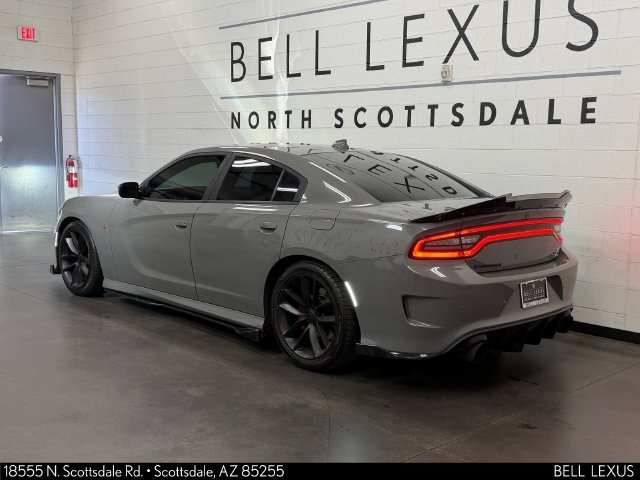 Used 2017 Dodge Charger R/T Scat Pack w/ Beats Audio Group RWD image 5