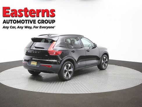 Used 2023 Volvo XC40 B4 Ultimate FWD image 35