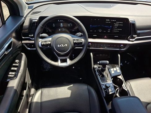 Certified 2023 Kia Sportage EX FWD image 12