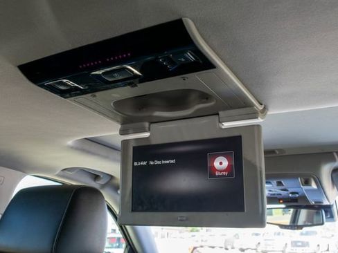 Used 2015 GMC Yukon XL SLT w/ Open Road Package image 26