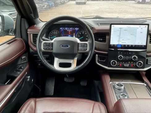 Used 2024 Ford Expedition Max Limited image 6