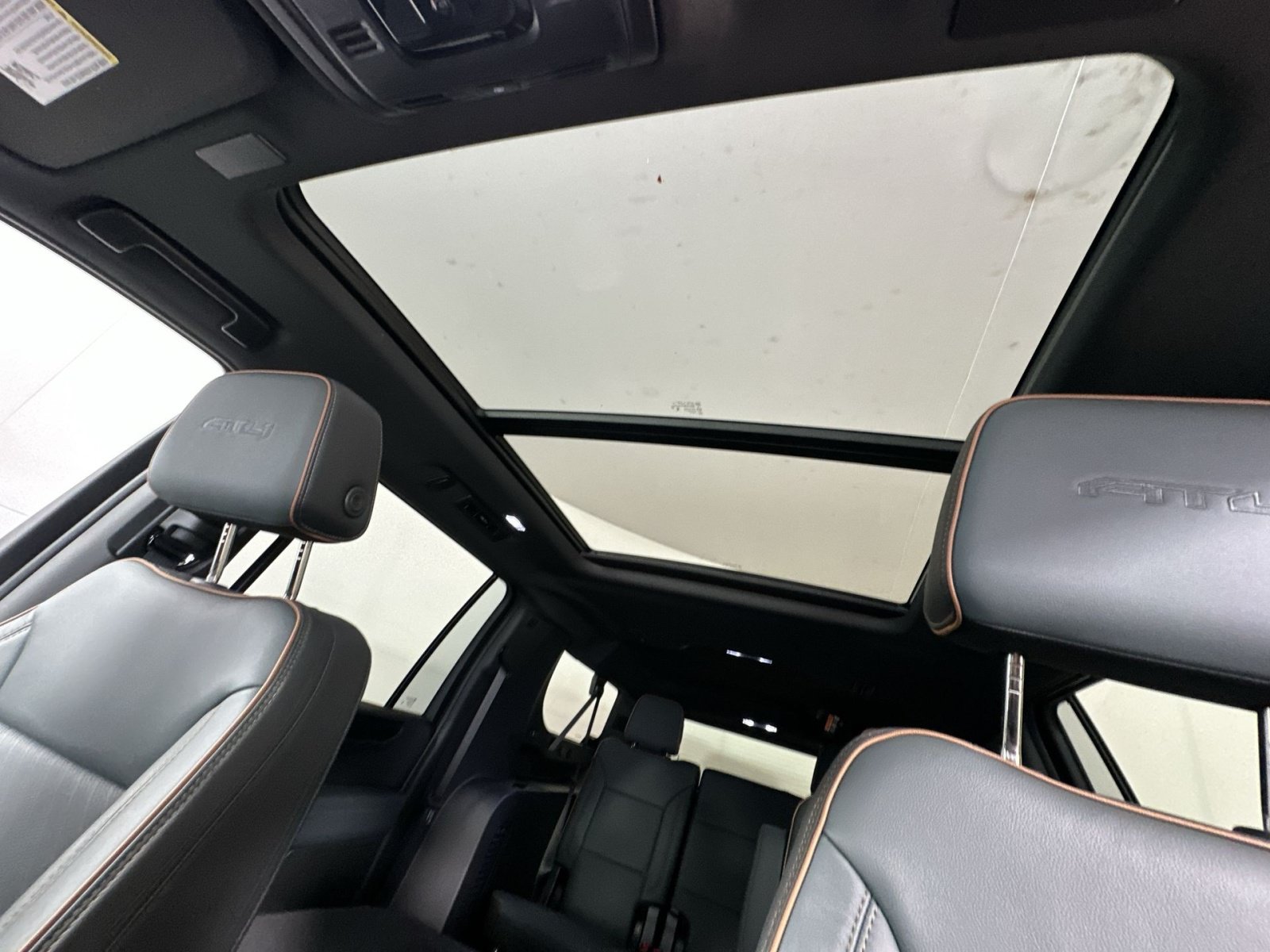 New 2027 GMC Yukon XL AT4 w/ Technology Package AWD/4WD image 24