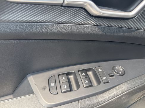 Used 2023 Kia Sportage LX AWD/4WD image 20