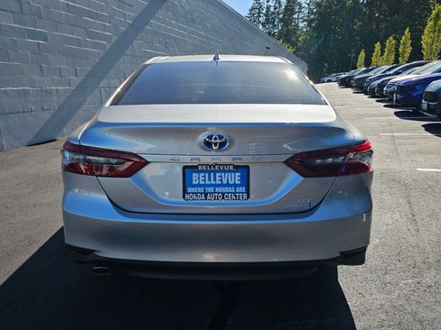 Used 2023 Toyota Camry XLE w/ Navigation Package FWD image 6