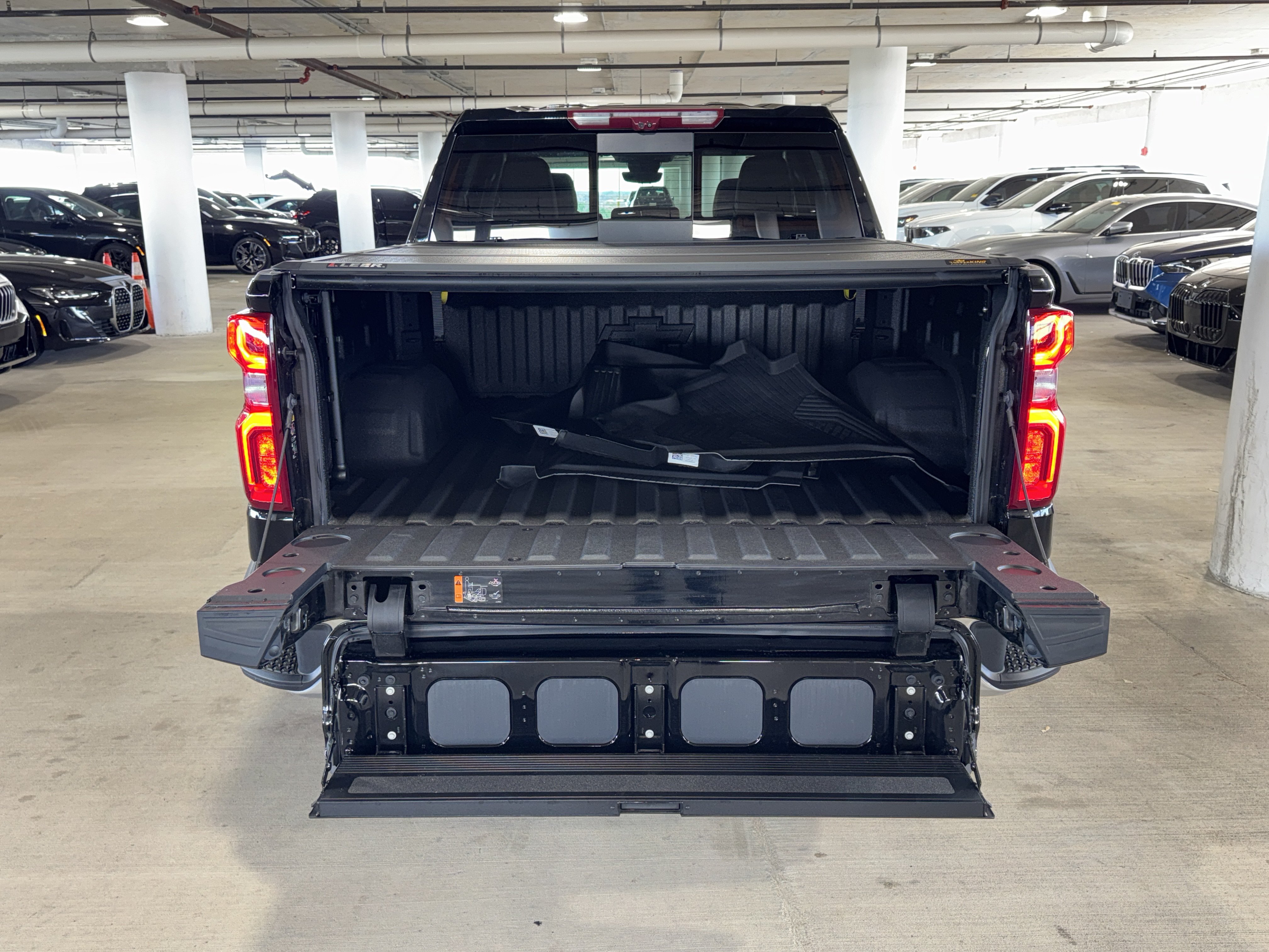 Used 2025 Chevrolet Silverado 1500 LTZ w/ LTZ Premium Package AWD/4WD image 13
