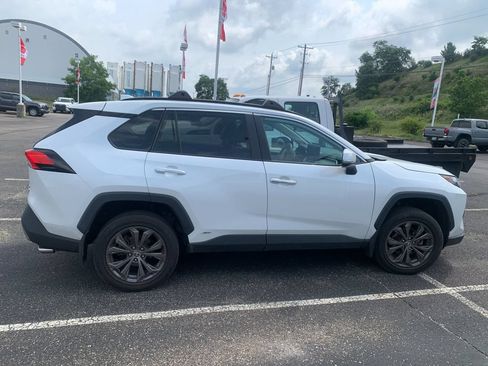 Used 2023 Toyota RAV4 Limited AWD/4WD image 2