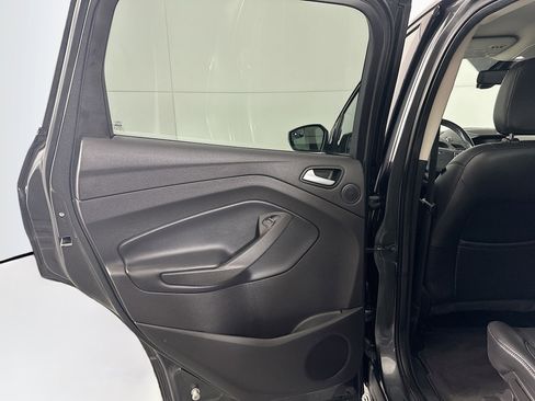 Used 2019 Ford Escape Titanium image 26